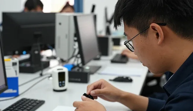 教育咨询服务助力学员成长：涵盖教辅资料客户关心的问题